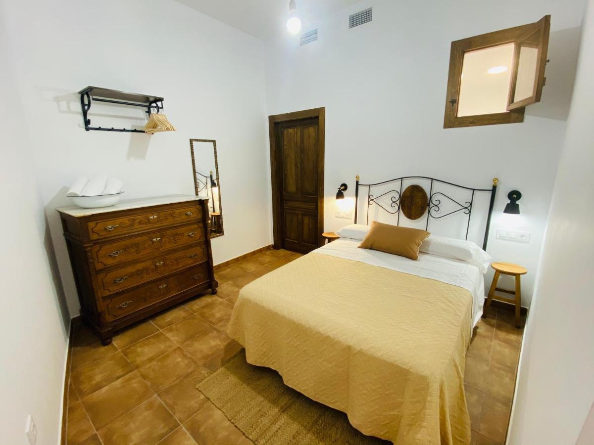 Apartamentos Rurales, La Casa De Baltasar Fondon Luaran gambar