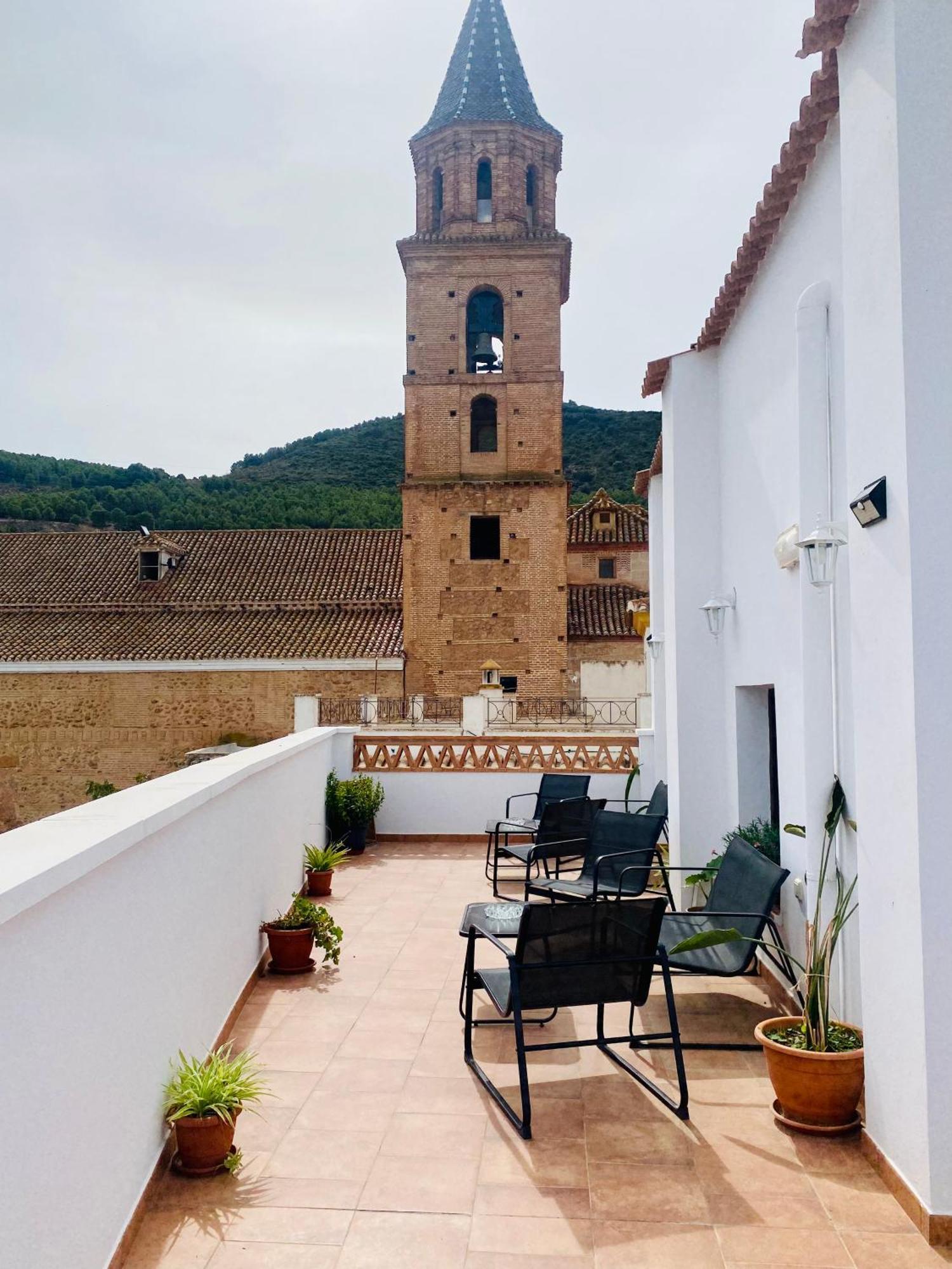 Apartamentos Rurales, La Casa De Baltasar Fondon Luaran gambar